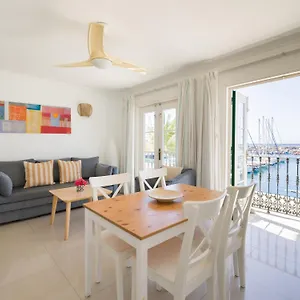 https://marina-n-48.in-canary-islands.com